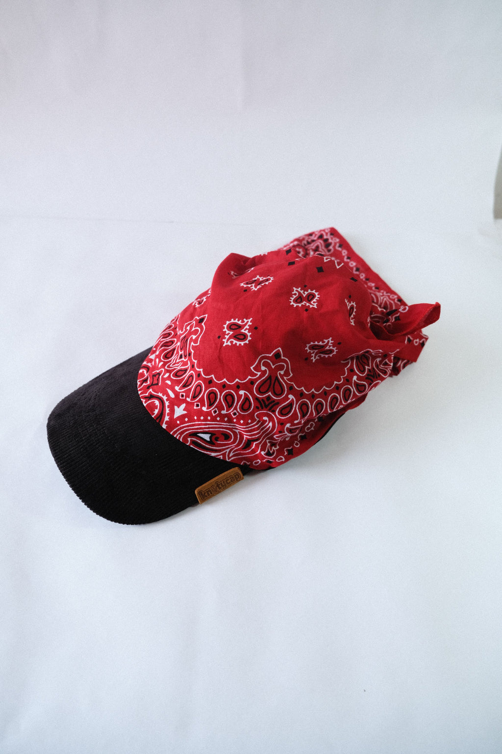 Black Corduroy Brim | Crimson Veil Kapri
