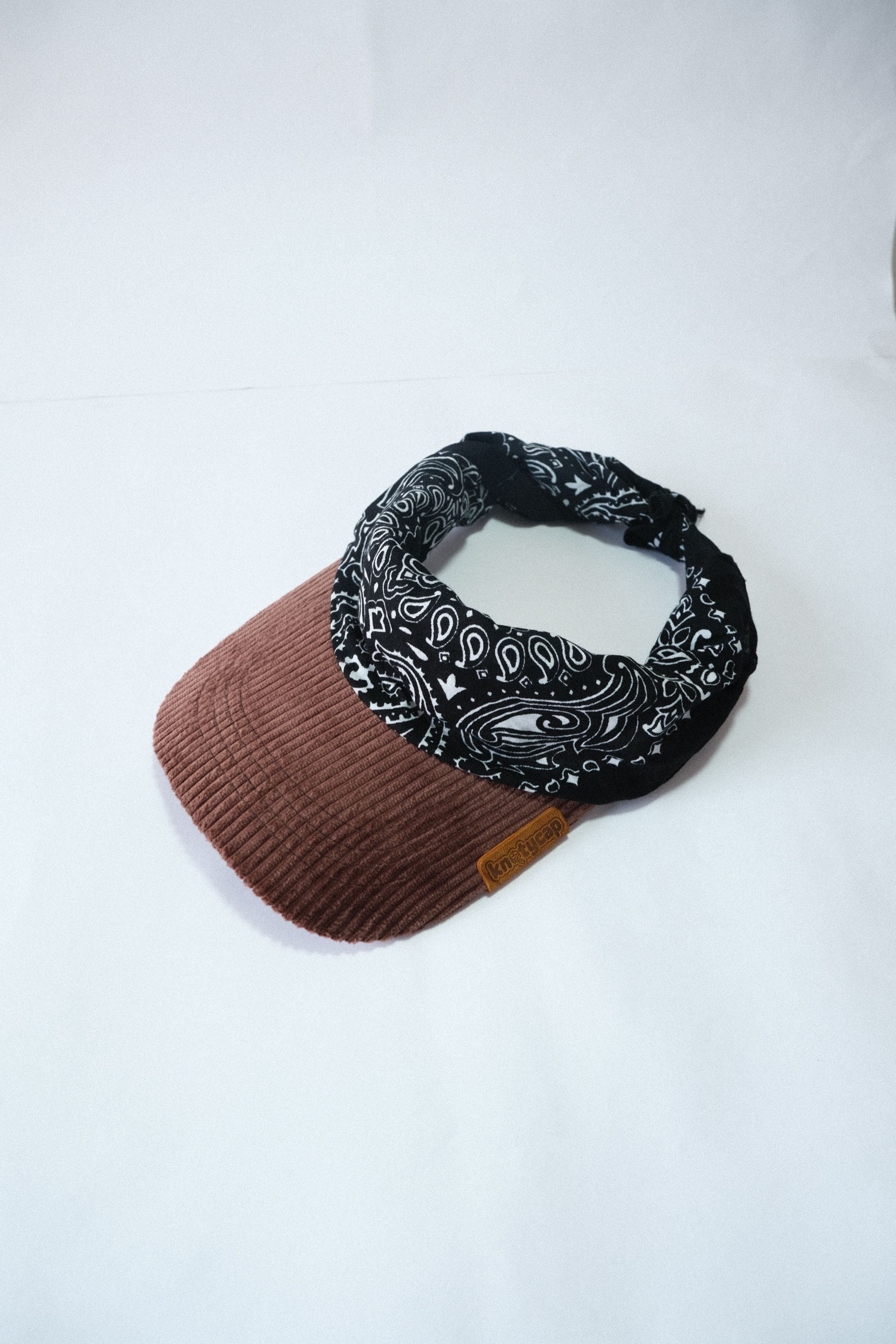 Dark Brown Corduroy Brim | Black Veil  Kapri