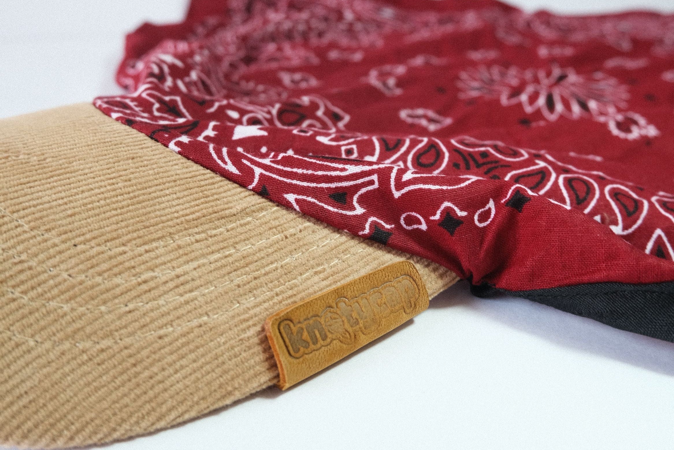 Beige  Corduroy Brim | Wine Veil Kapri