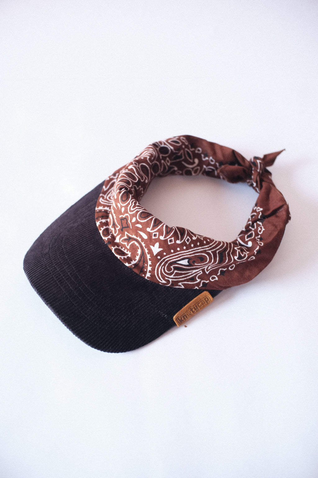 Black Corduroy Brim | Cocoa Veil Kapri