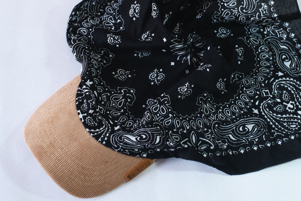 Beige Corduroy Brim |Black Veil  Kapri