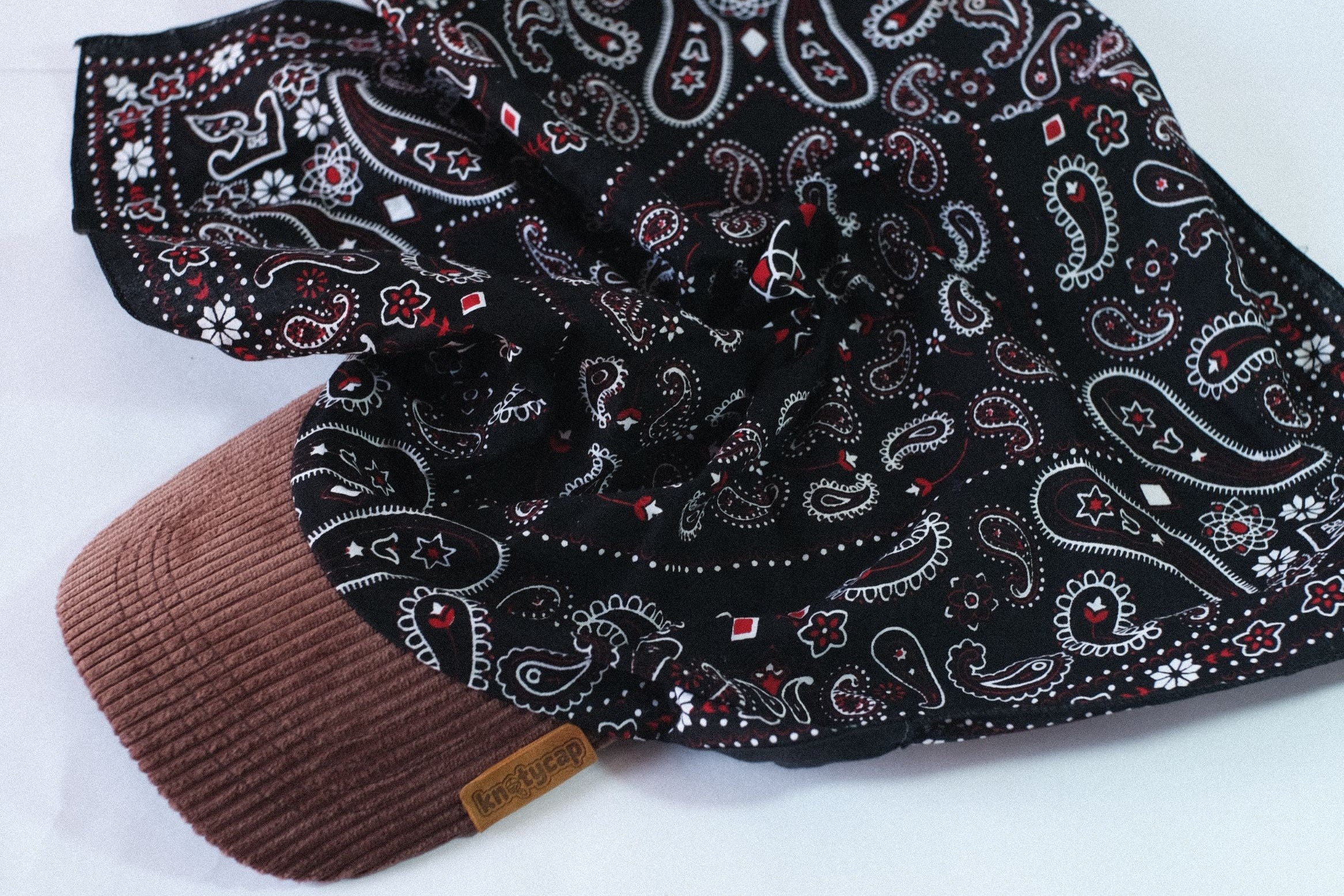 Dark Corduroy Brim | Crimson Core Kapri