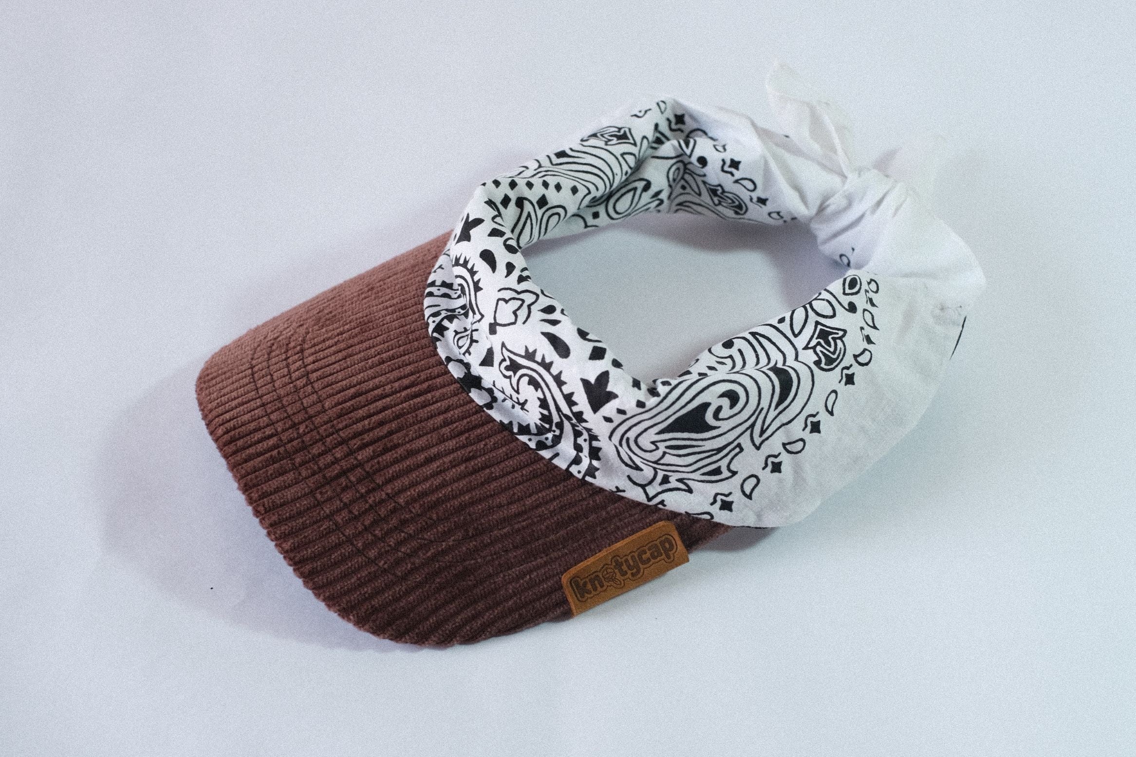 Dark Corduroy Brim | Ivory Veil Kapri
