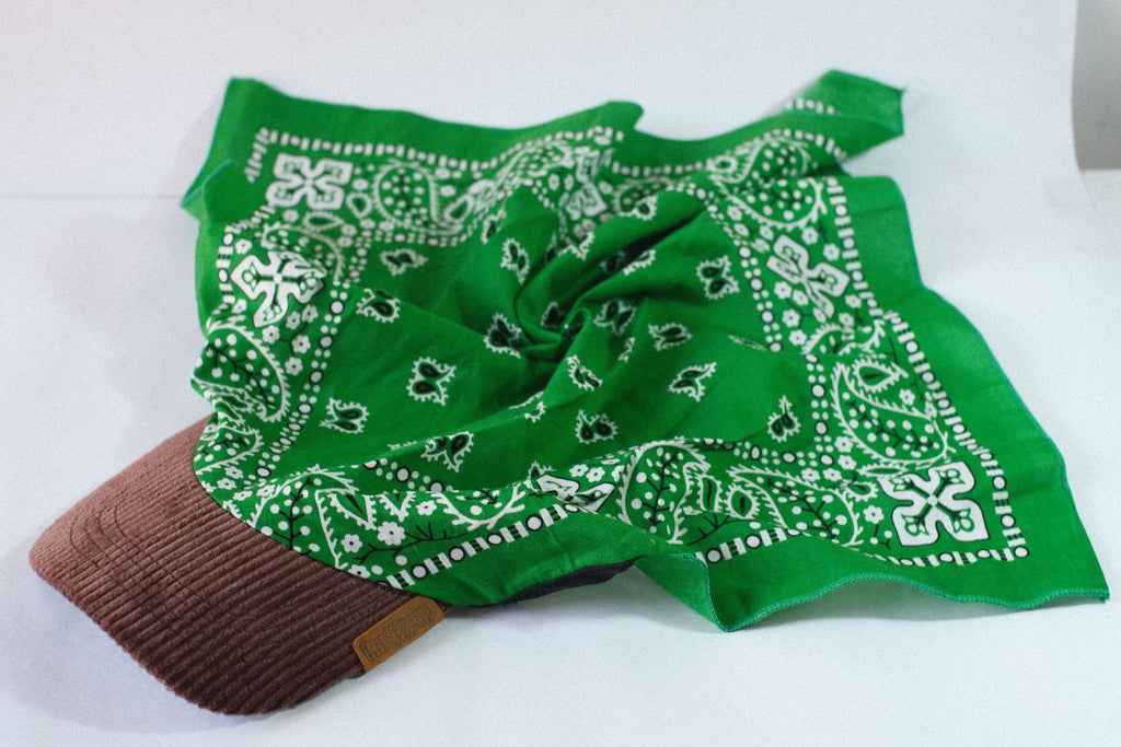Dark Corduroy Brim | Emerald Veil Kapri