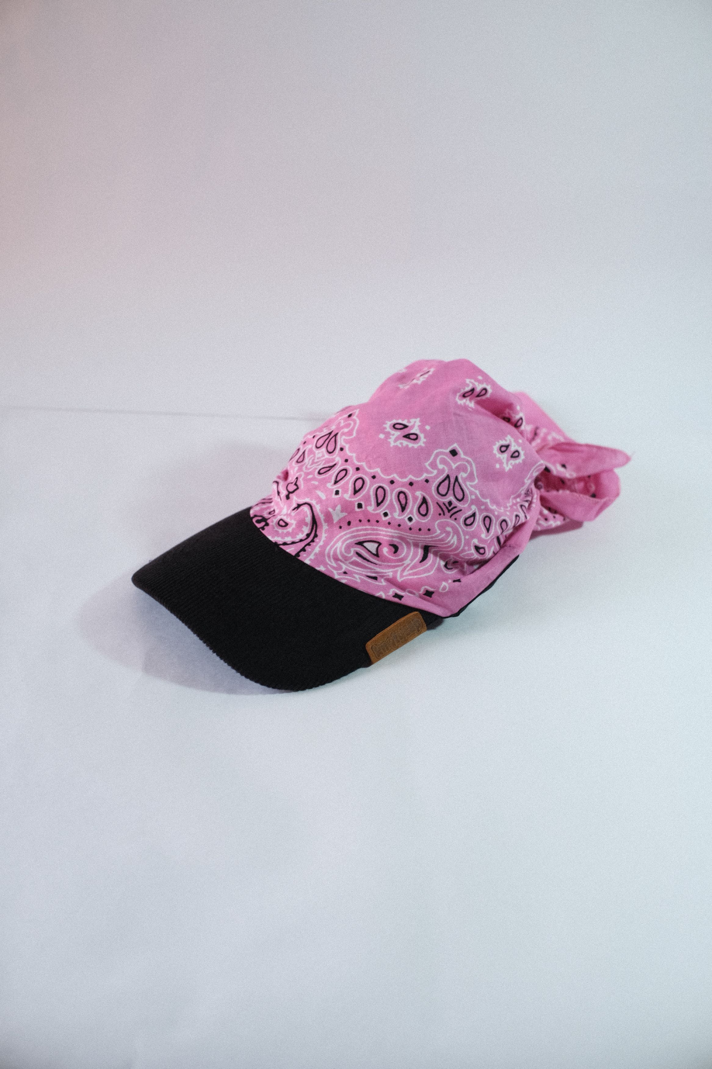 Black Corduroy Brim | Blush Veil Kapri