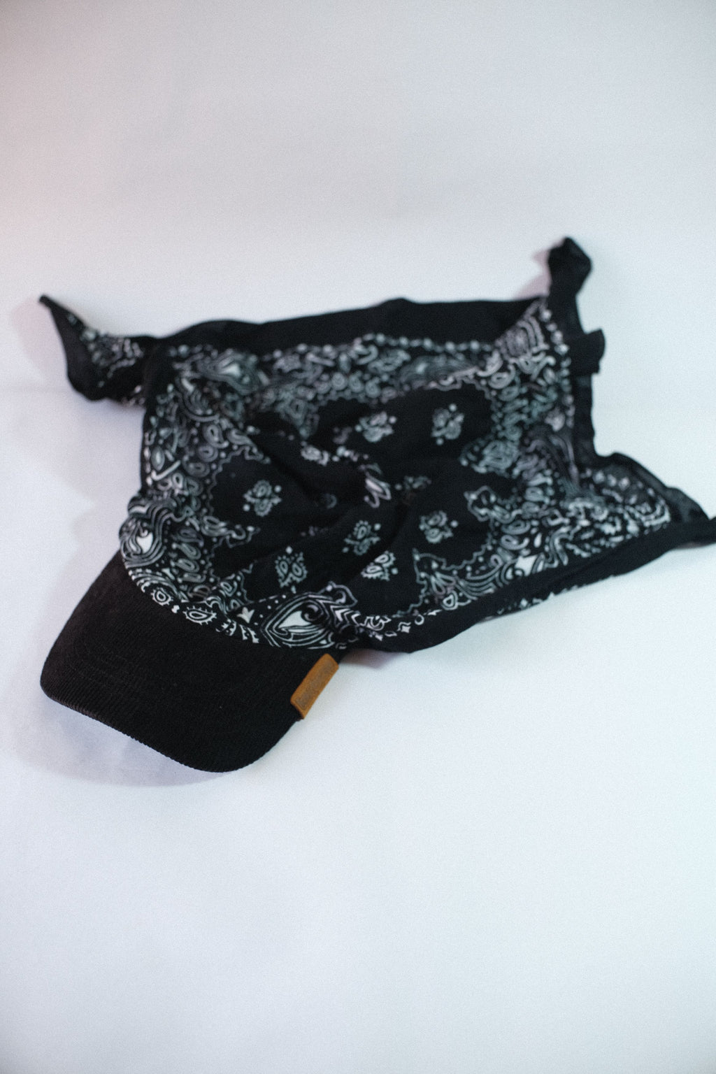 Black Corduroy Brim | Black Veil Kapri