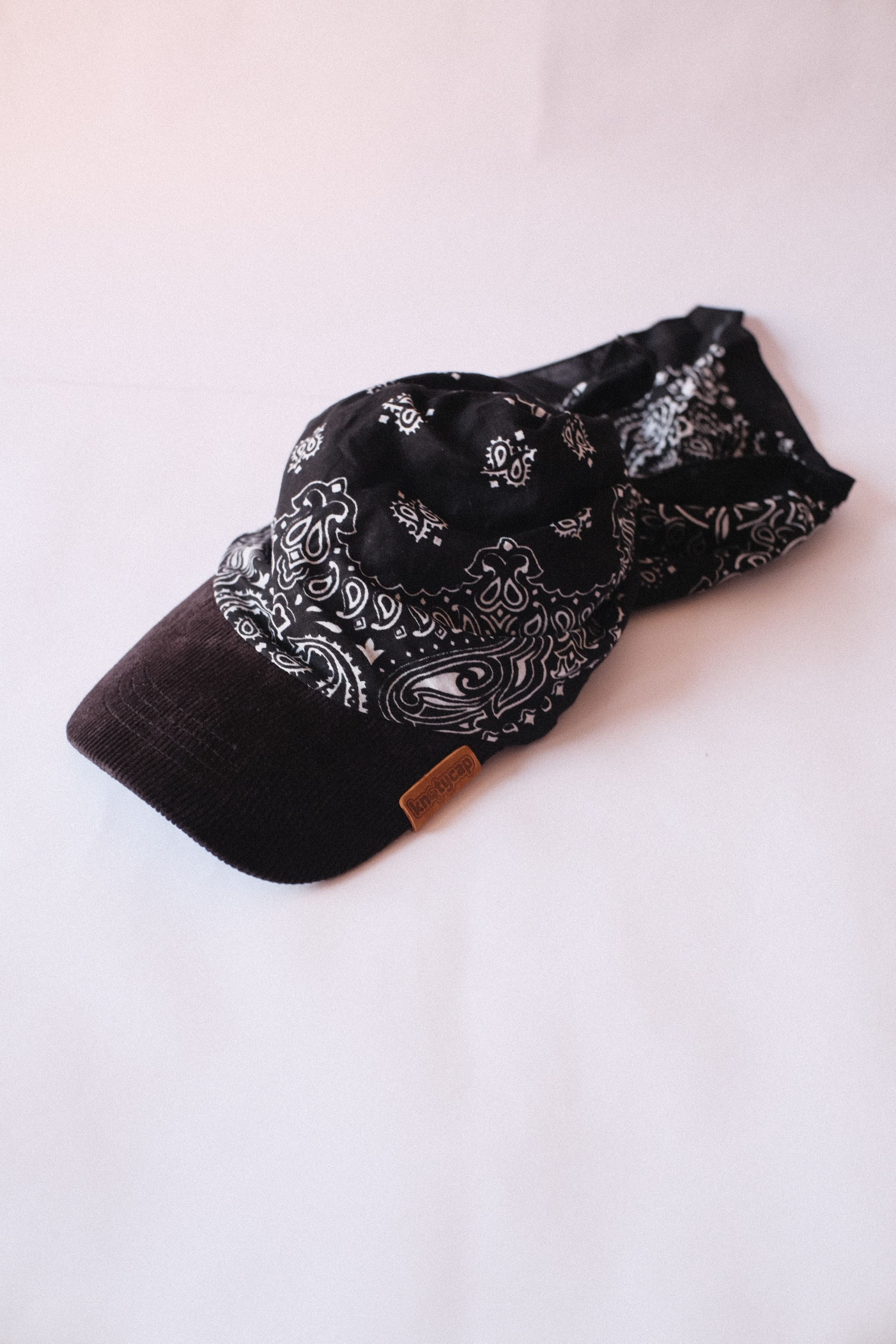 Beige Corduroy Brim | Cocoa Veil Kapri