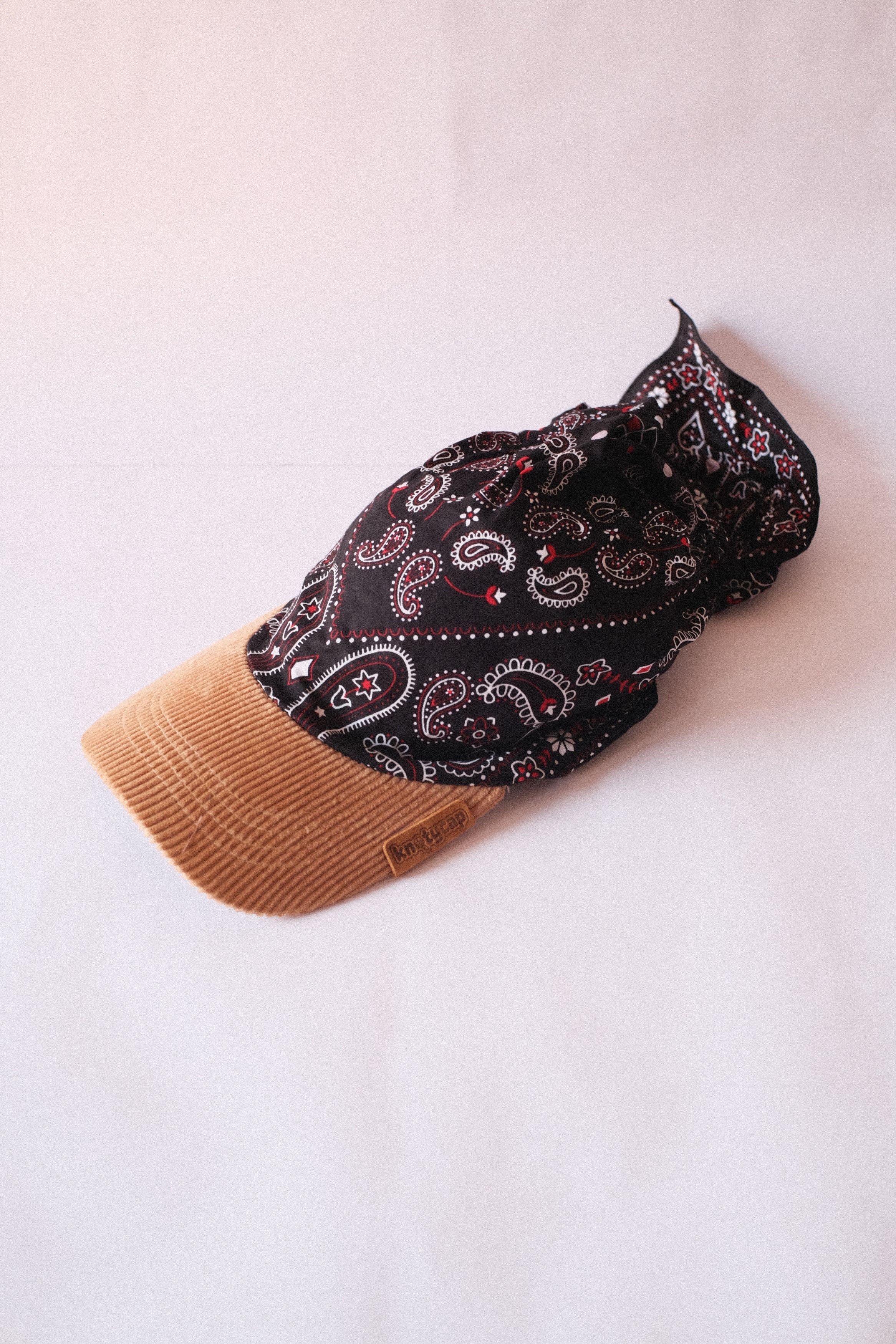 Beige Corduroy Brim | Crimson Core Kapri
