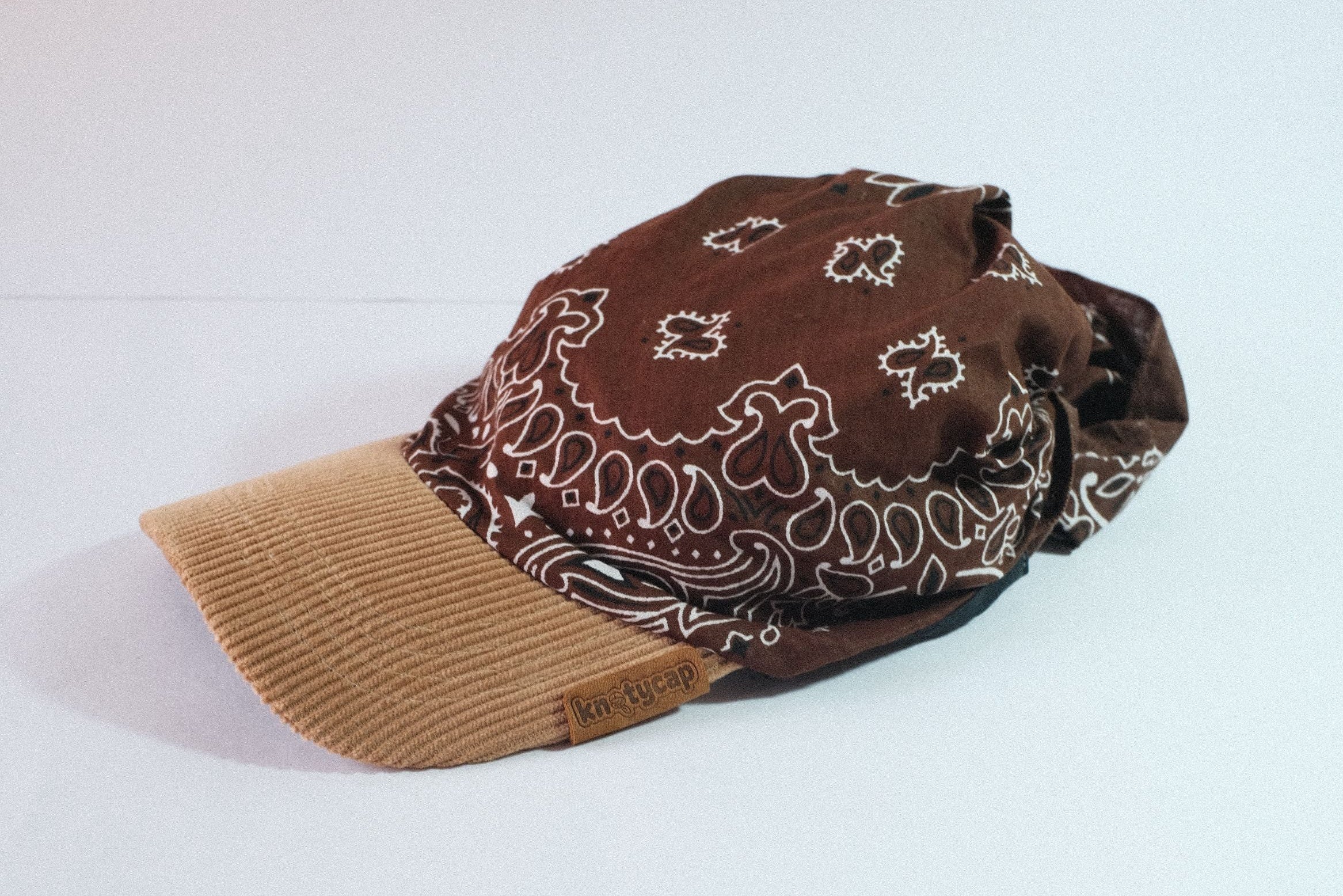 Beige Corduroy Brim | Cocoa Veil Kapri