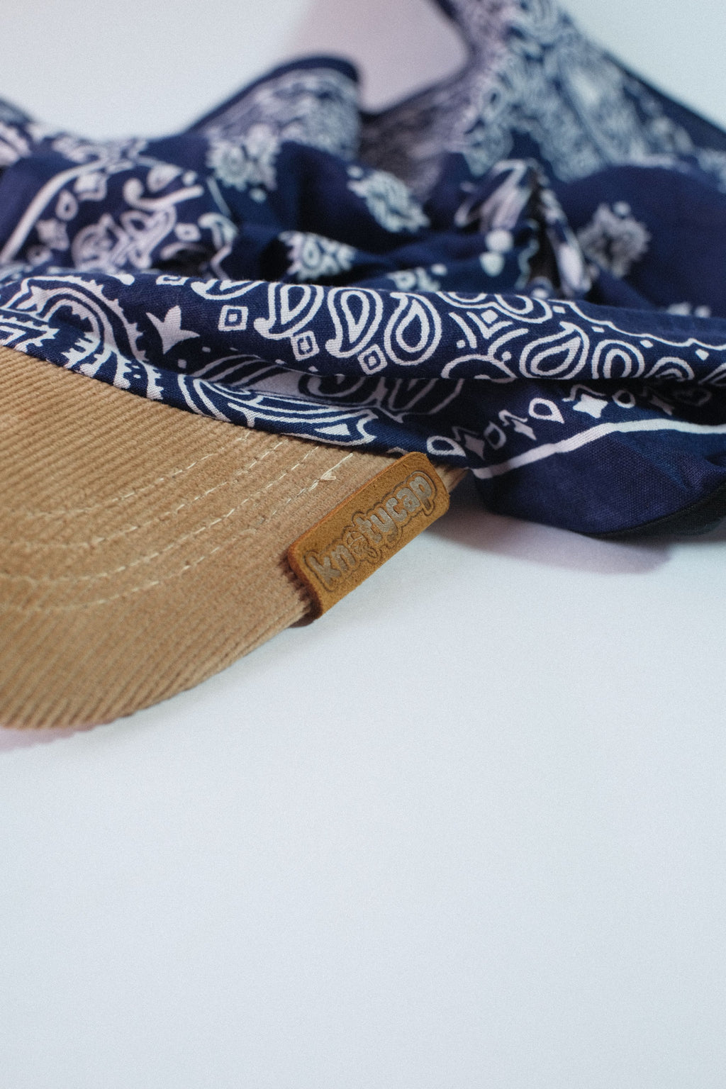 Beige Corduroy Brim | Midnight Veil Kapri