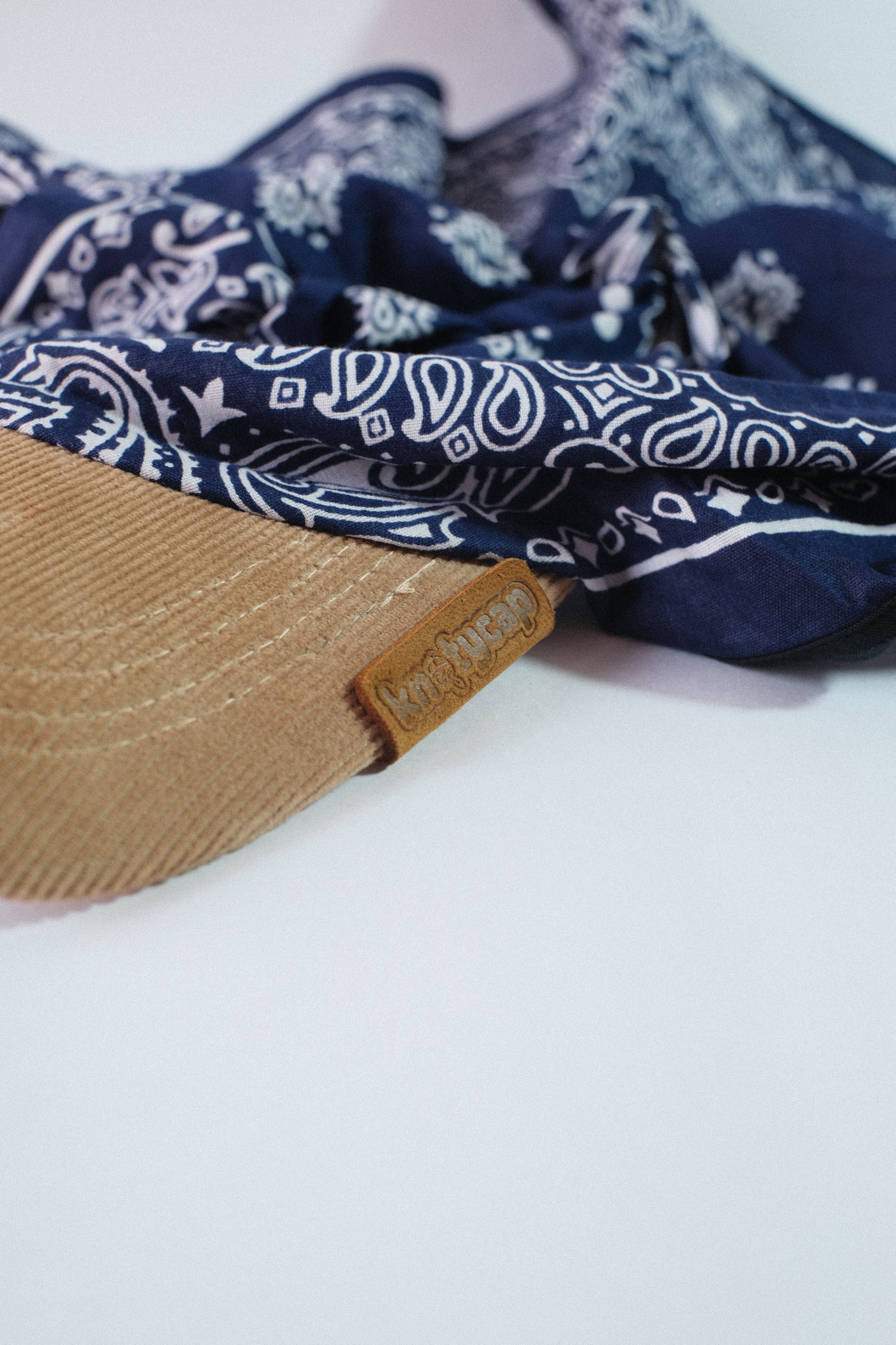 Beige Corduroy Brim | Midnight Veil Kapri