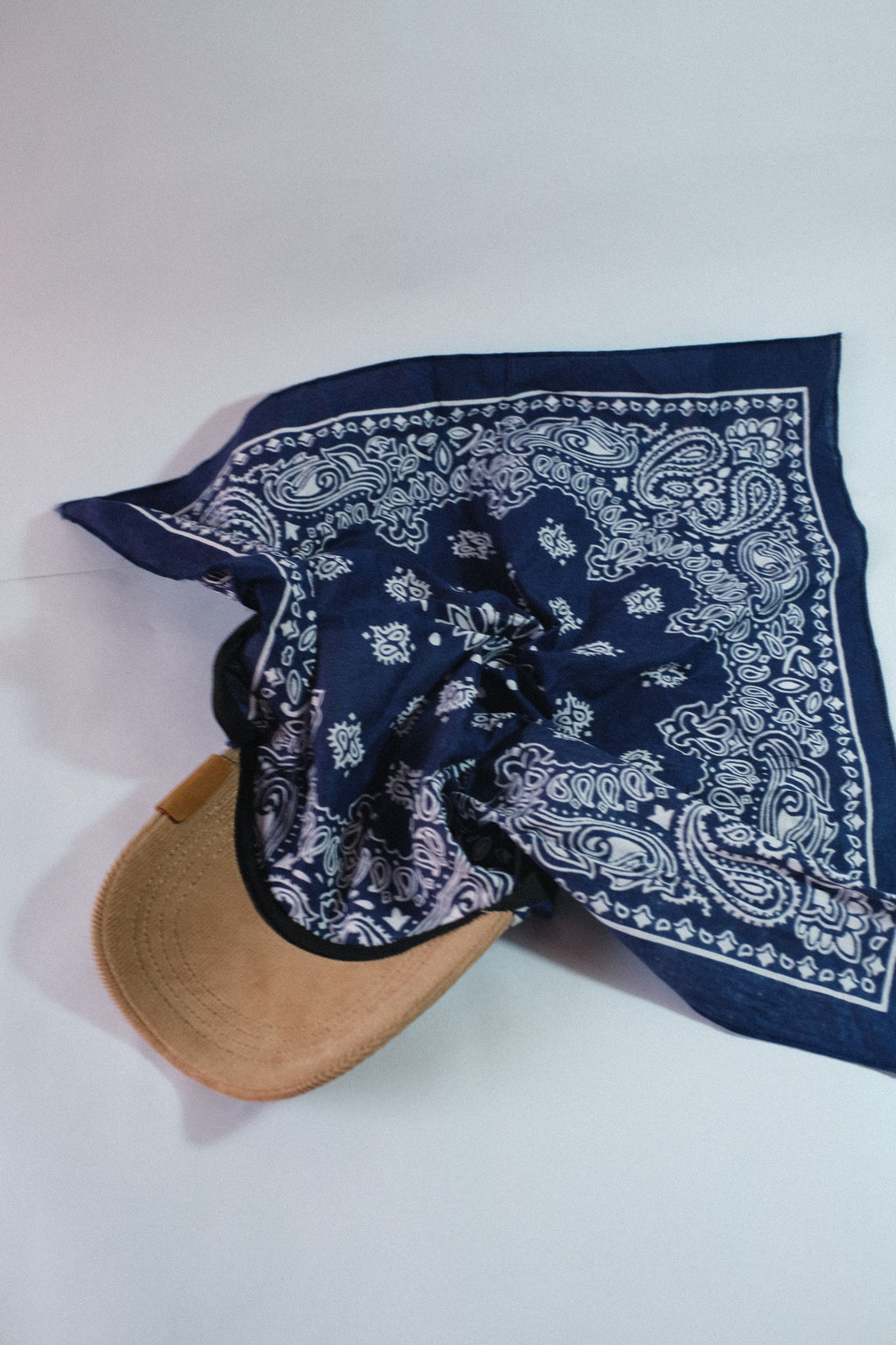 Beige Corduroy Brim | Midnight Veil Kapri