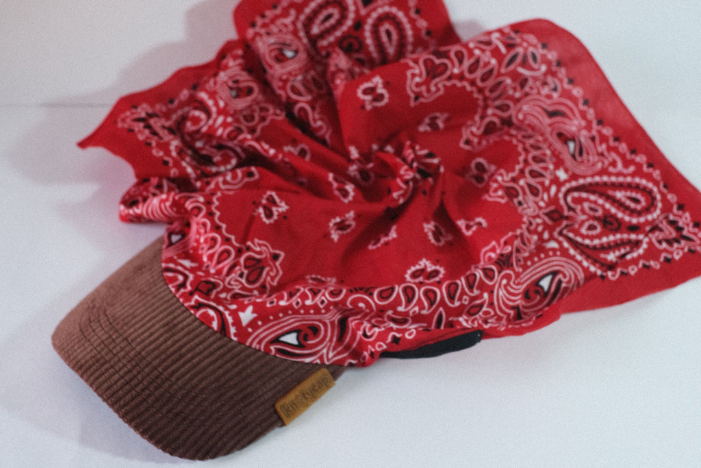 Dark Corduroy Brim | Crimson Veil Kapri