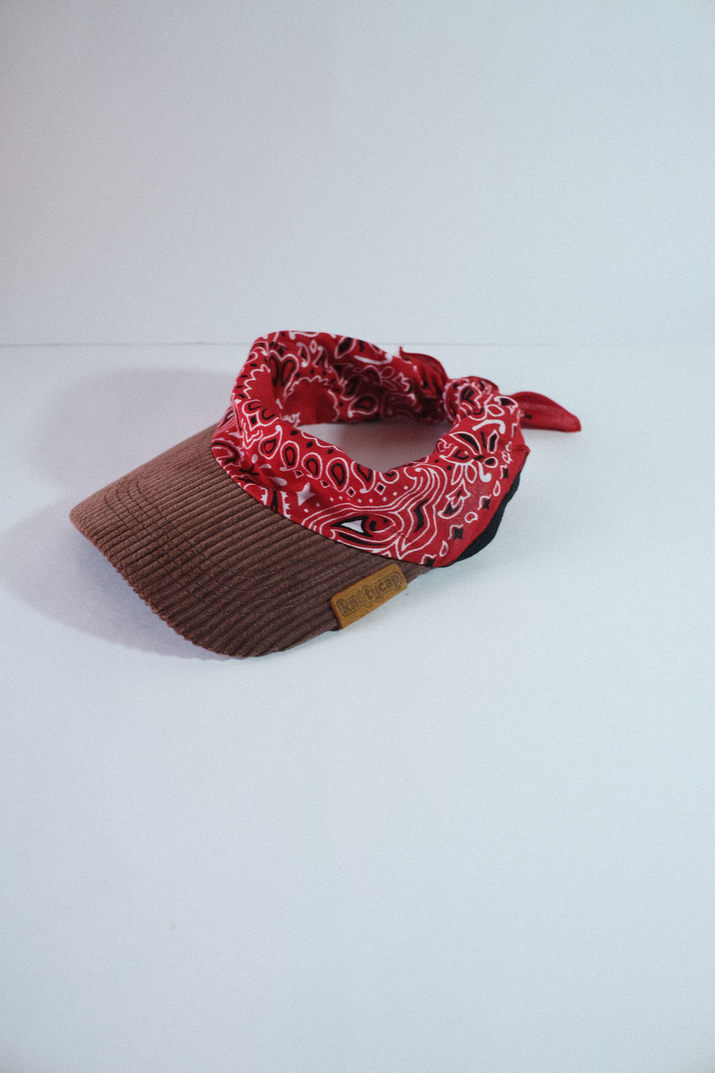 Dark Corduroy Brim | Crimson Veil Kapri