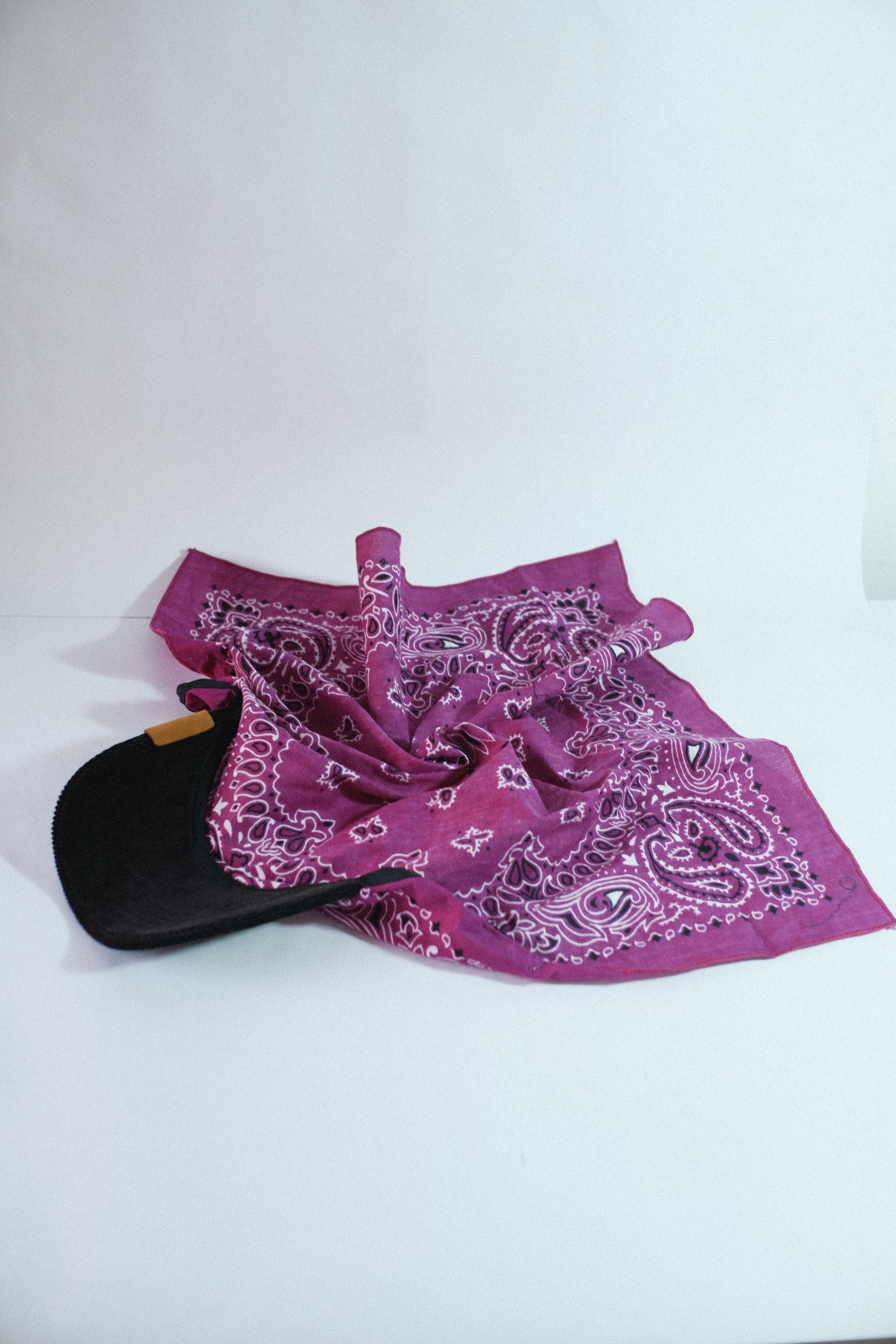 Black Corduroy Brim Pink Mix Kapri