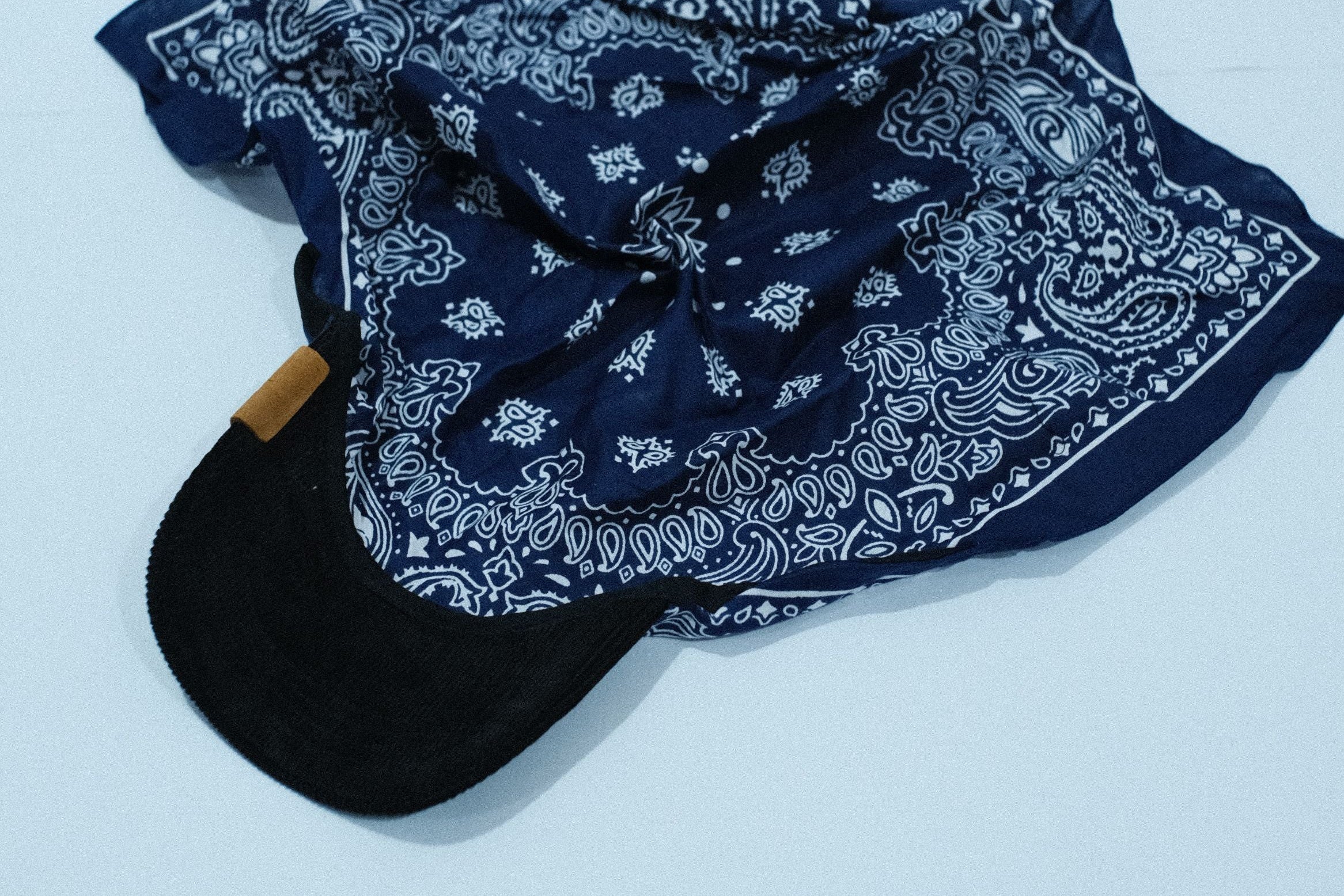 Black Corduroy Brim | Midnight Veil Kapri