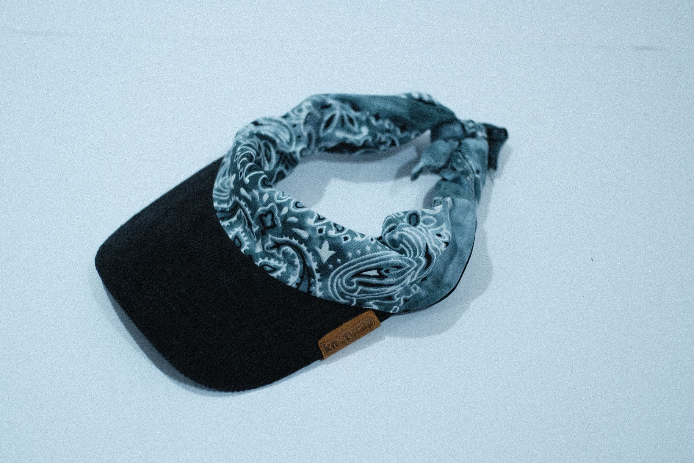 Black Corduroy Brim |Ash Drift Kapri