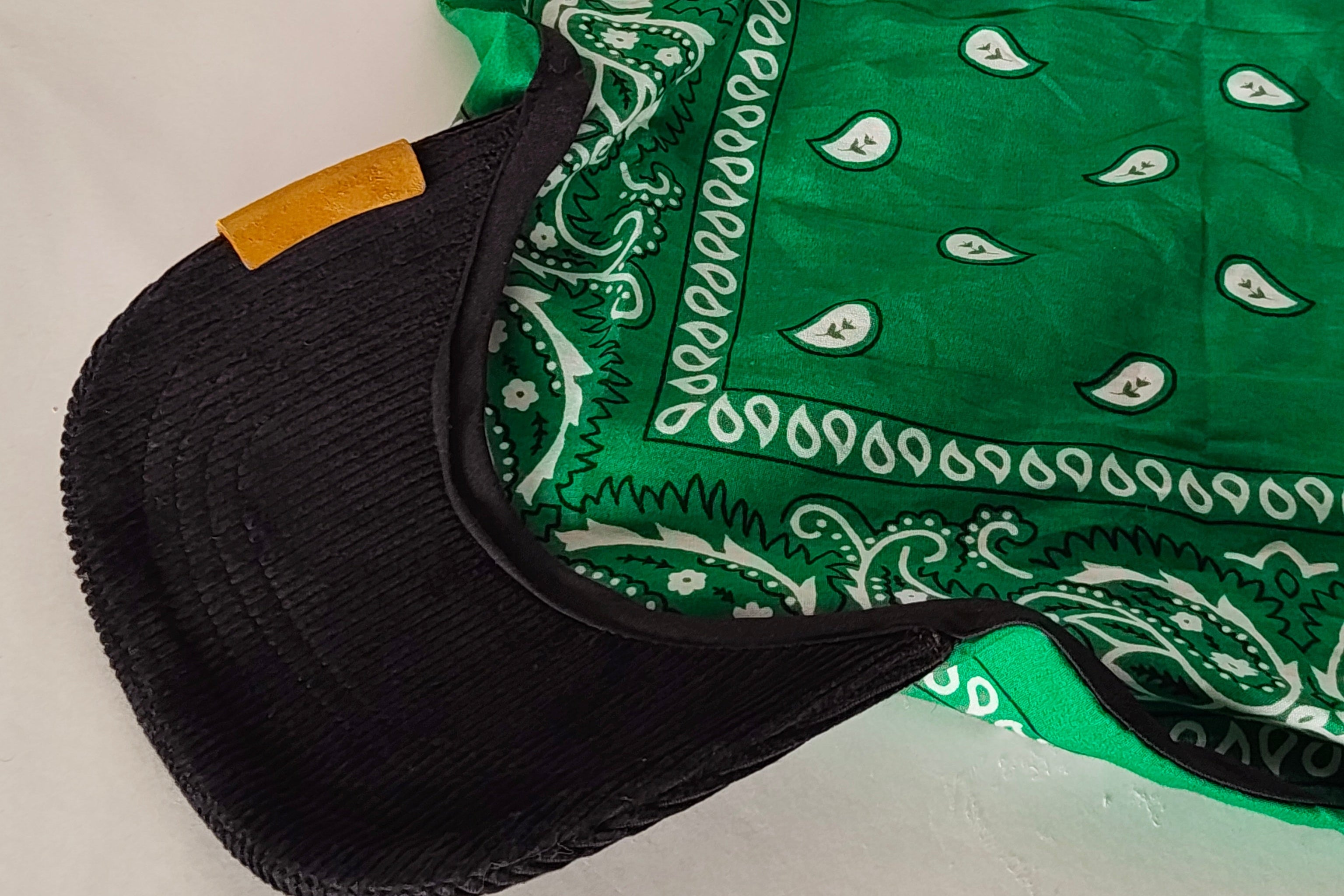 Black Corduroy Brim | Green  Kapri
