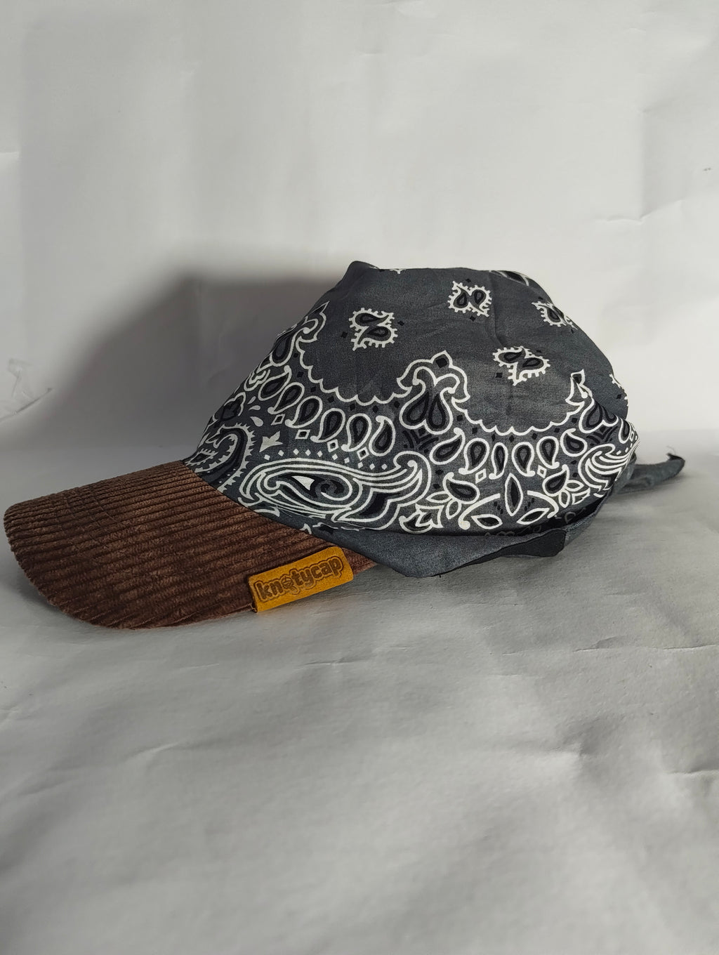 Dark Couduroy Brim | Silvermist Kapri
