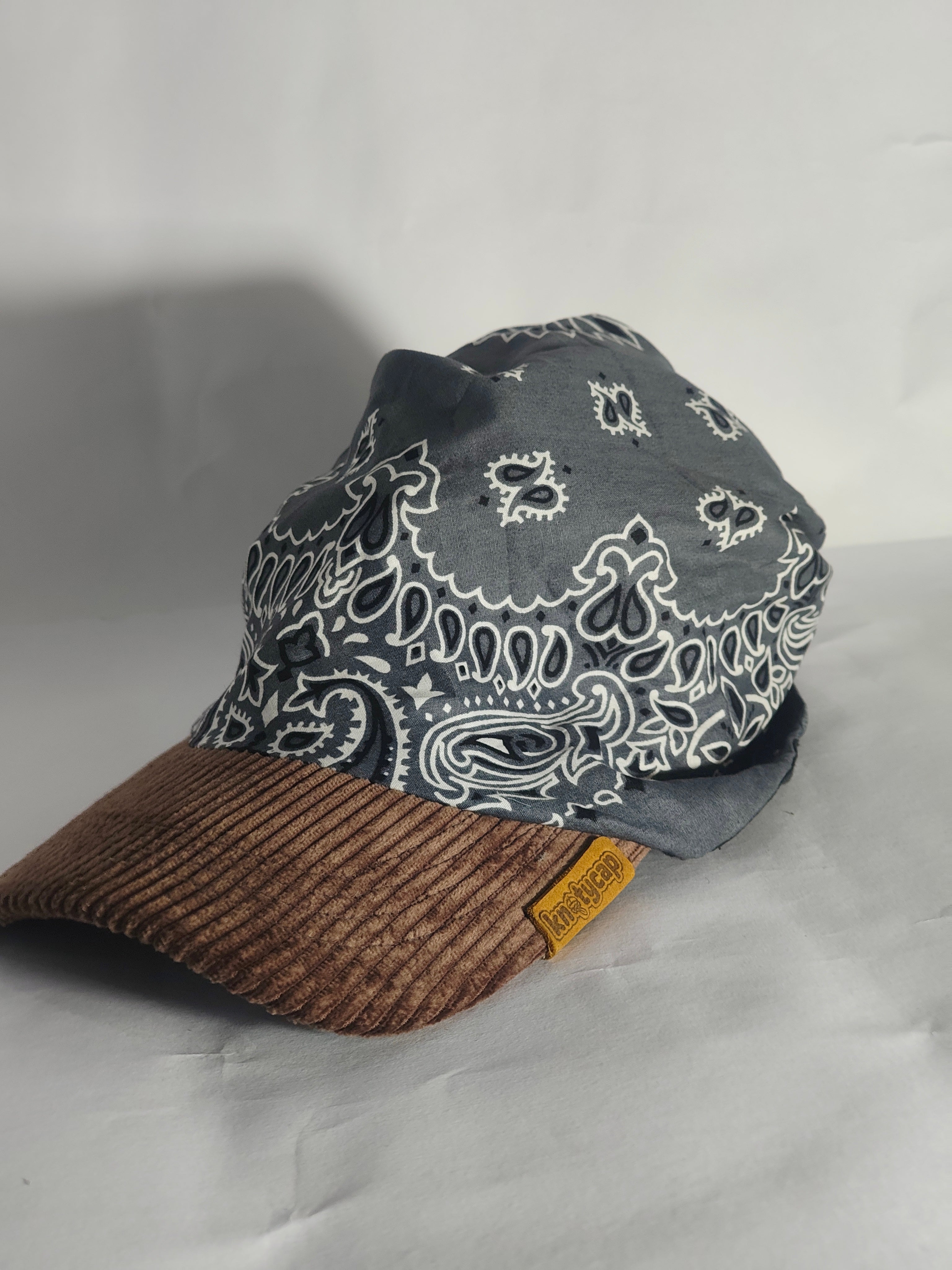 Dark Couduroy Brim | Silvermist Kapri