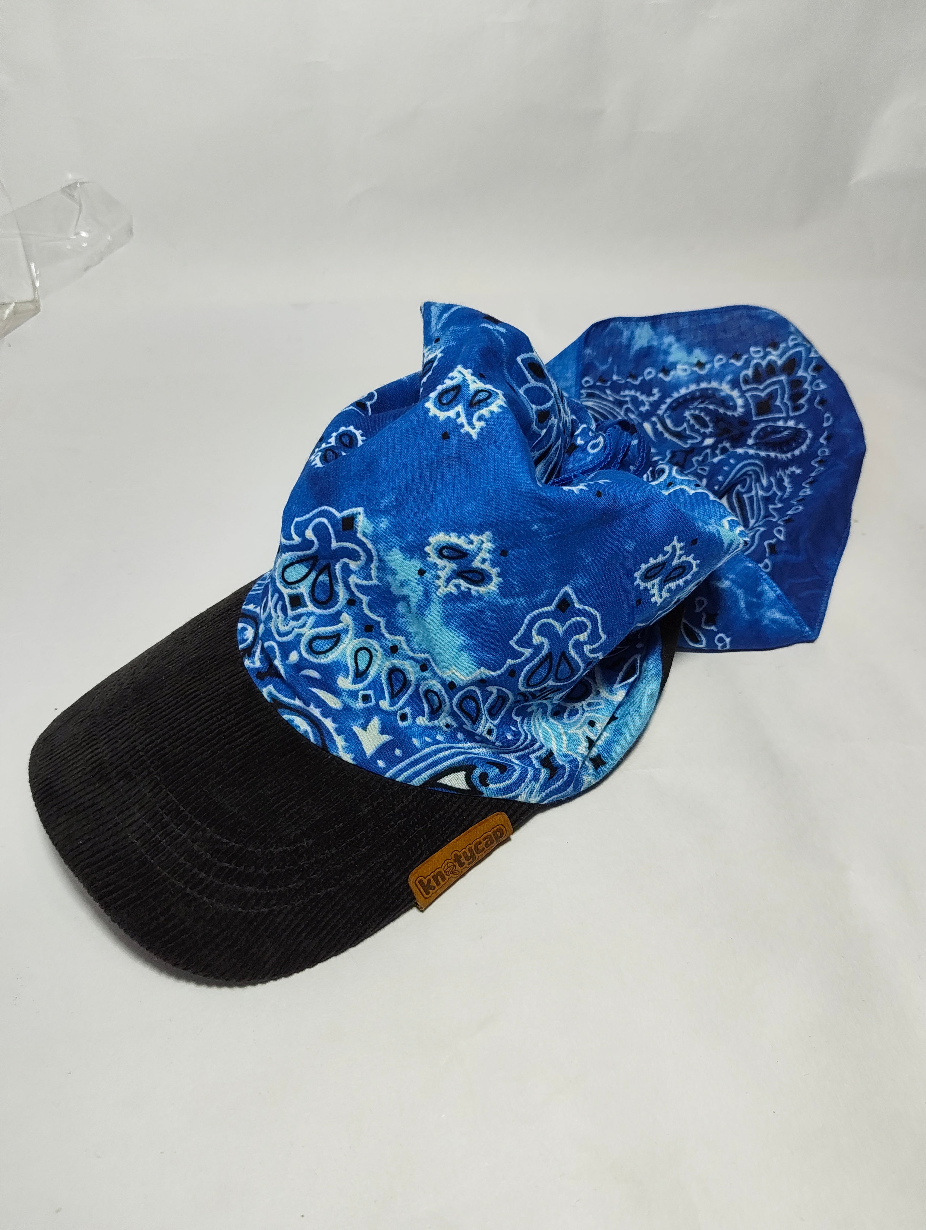 Black Corduroy Brim | Glacier Blue Kapri