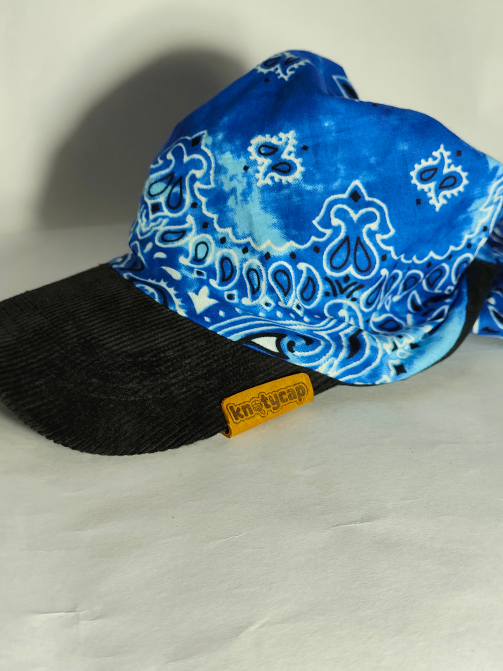Black Corduroy Brim | Glacier Blue Kapri
