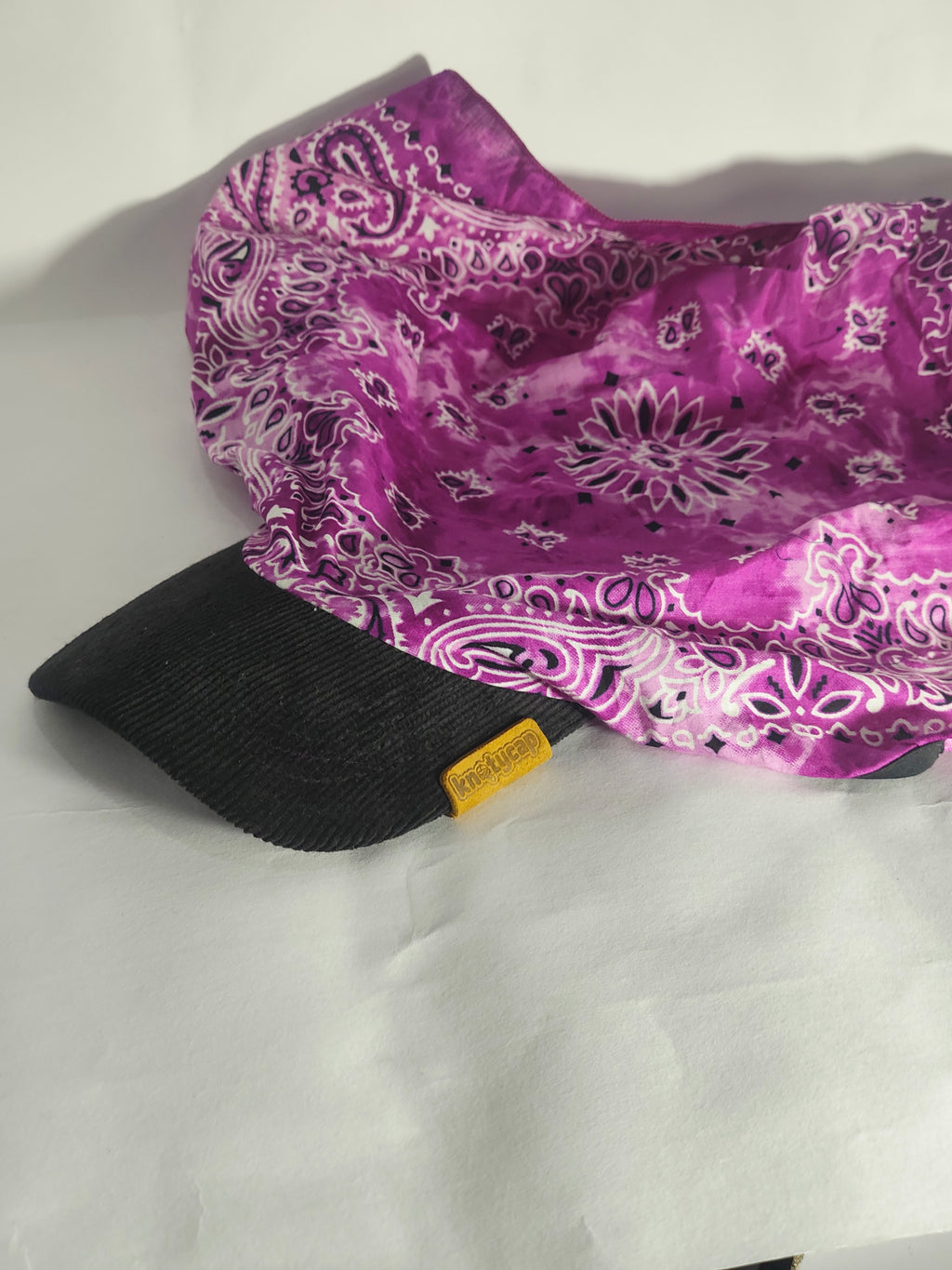 Black Corduroy Brim | Bloom Pink Kapri