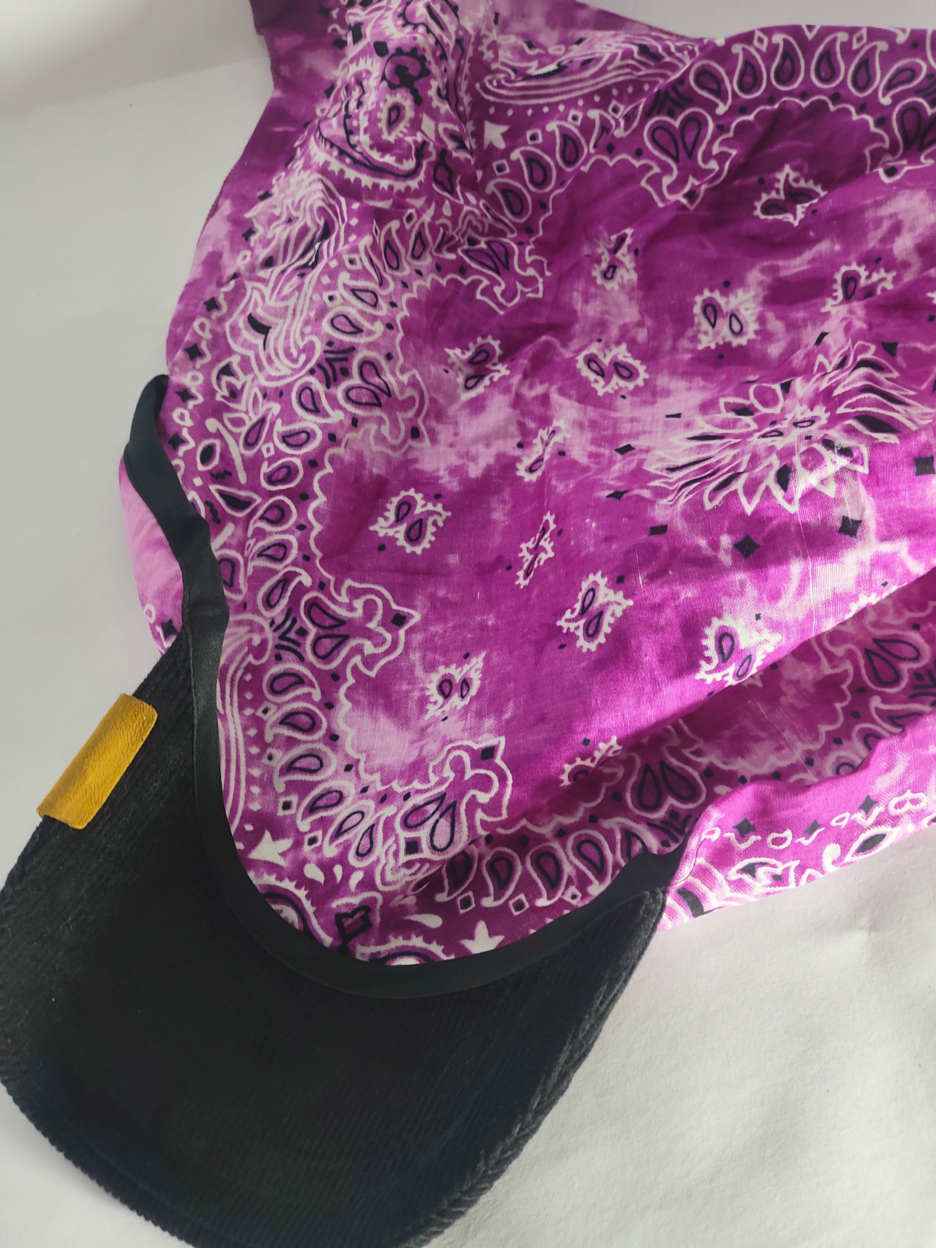 Black Corduroy Brim | Bloom Pink Kapri