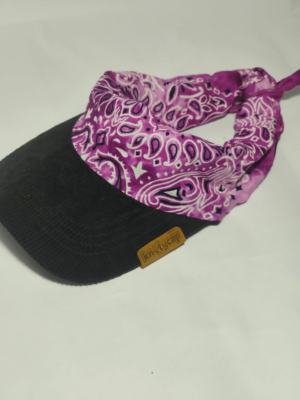 Black Corduroy Brim | Bloom Pink Kapri