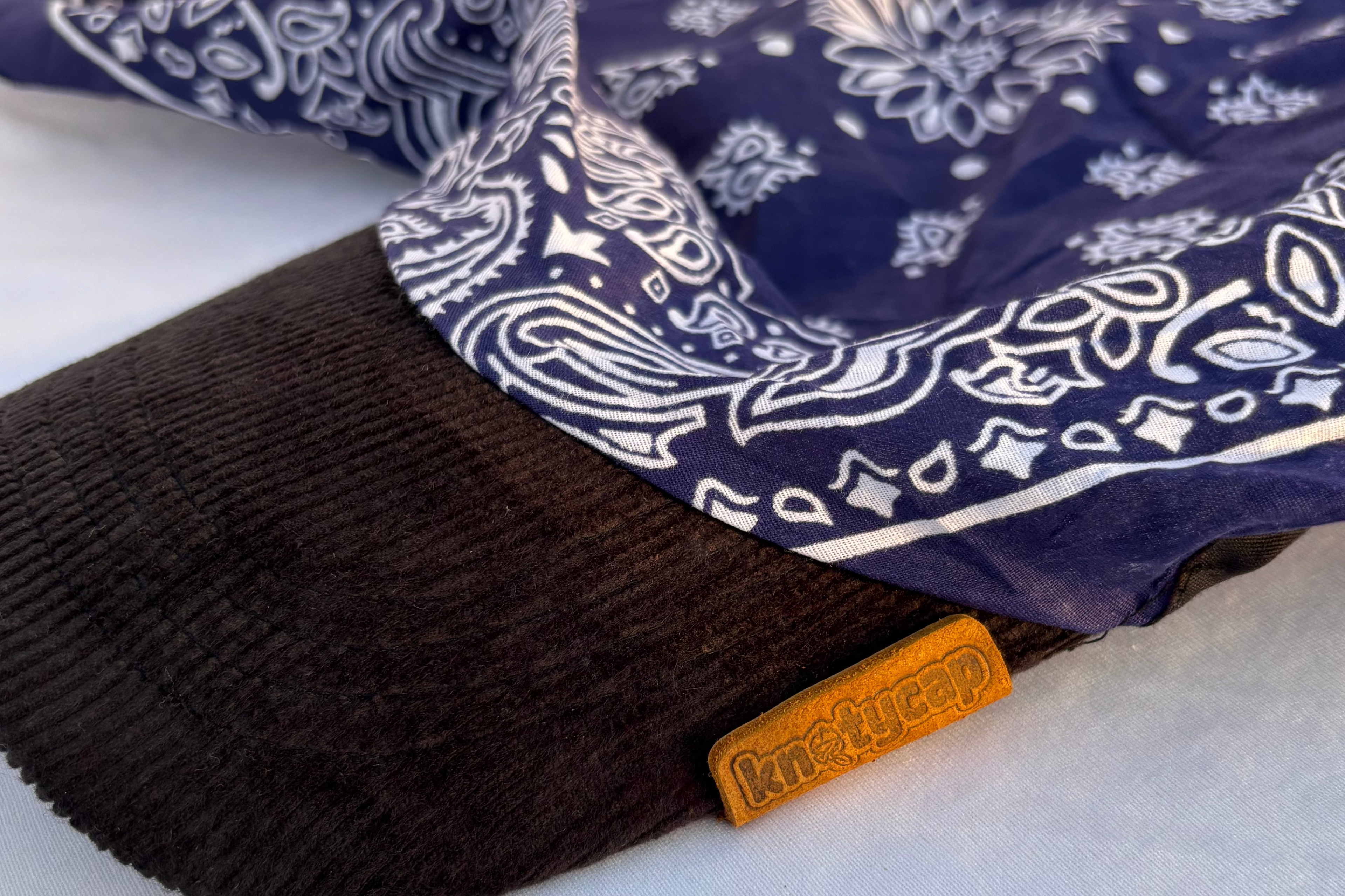 Black Corduroy Brim | Midnight Veil Kapri