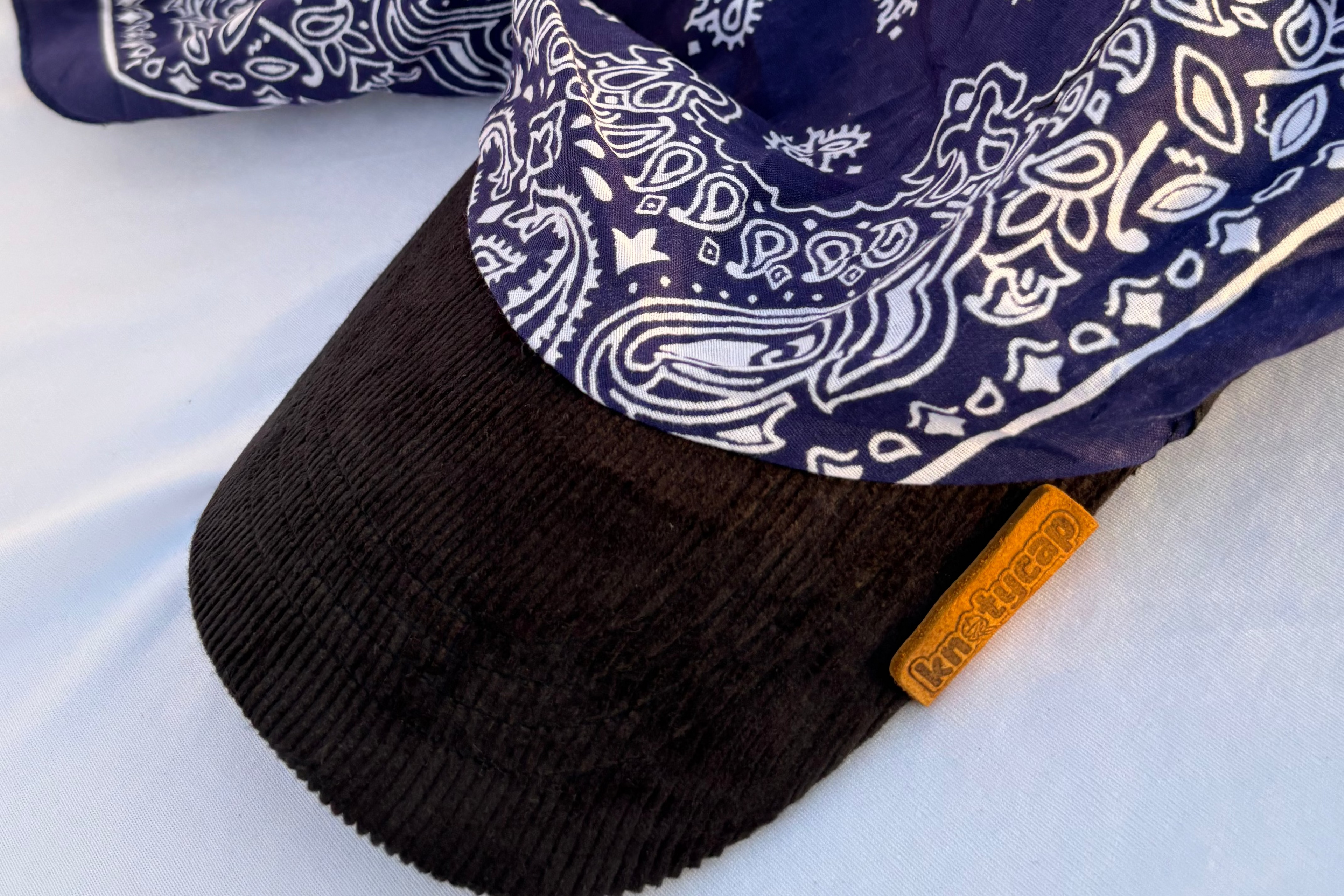 Black Corduroy Brim | Midnight Veil Kapri